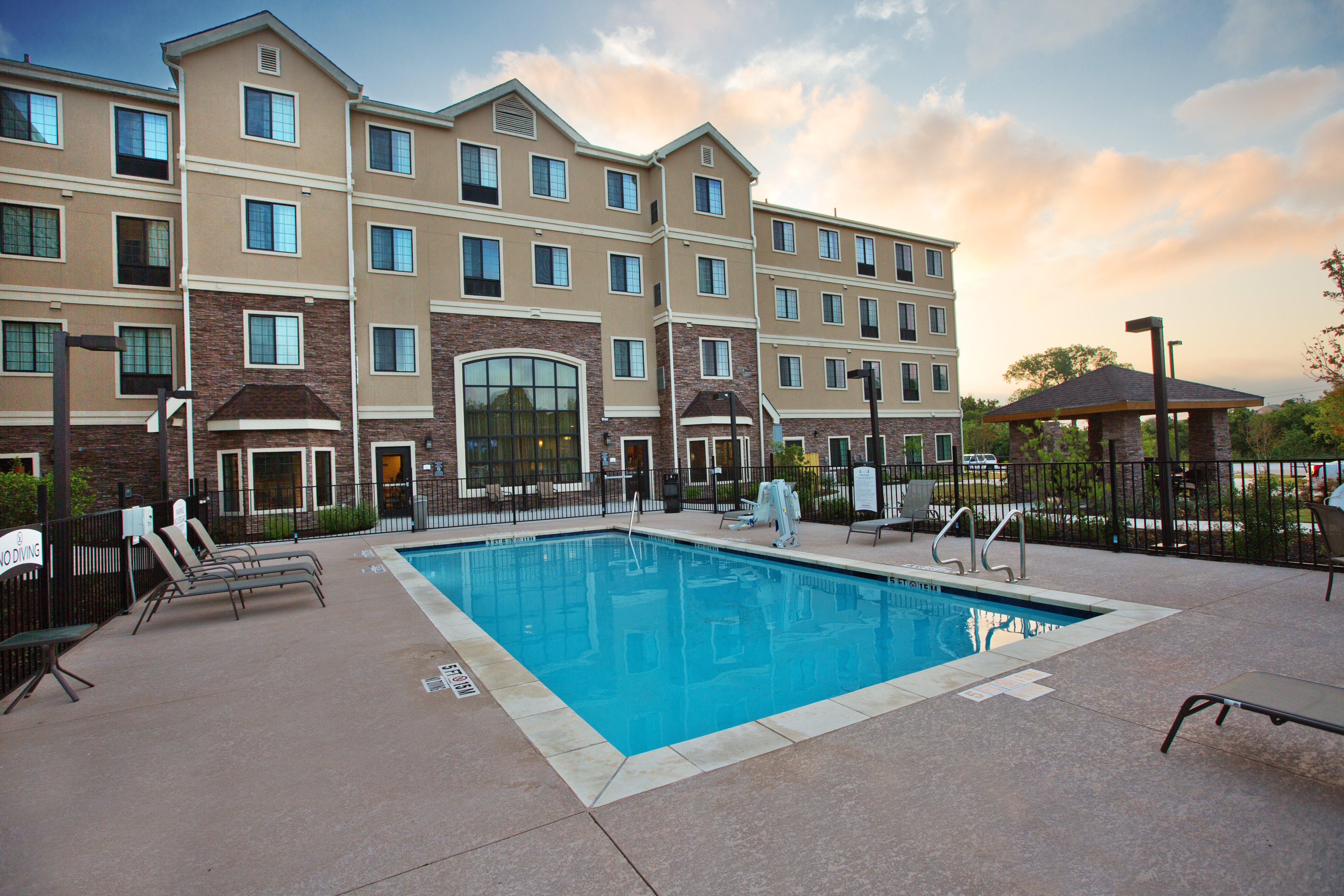 Staybridge Suites Austin South Interstate Hwy 35, An Ihg Hotel Exterior photo