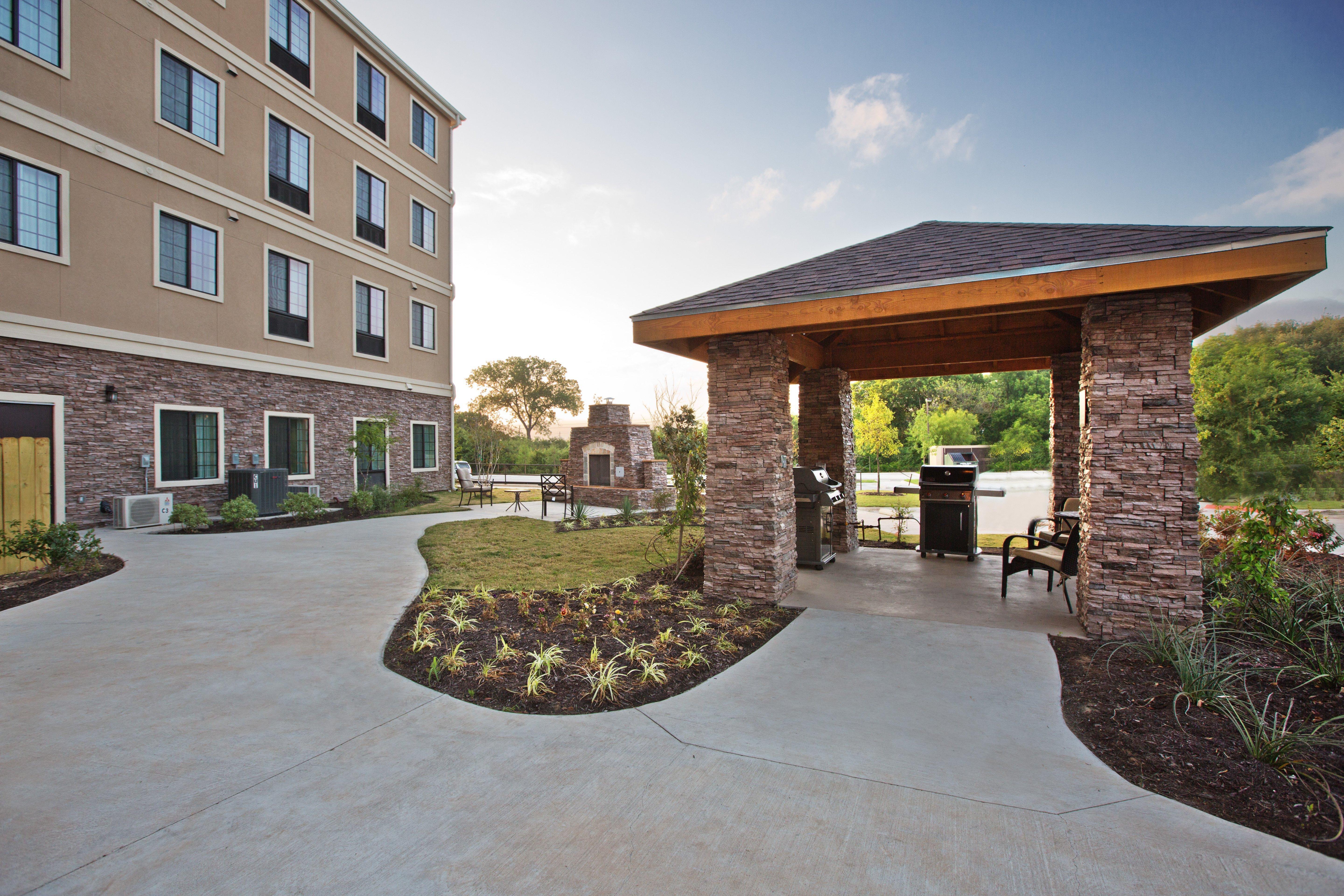 Staybridge Suites Austin South Interstate Hwy 35, An Ihg Hotel Exterior photo